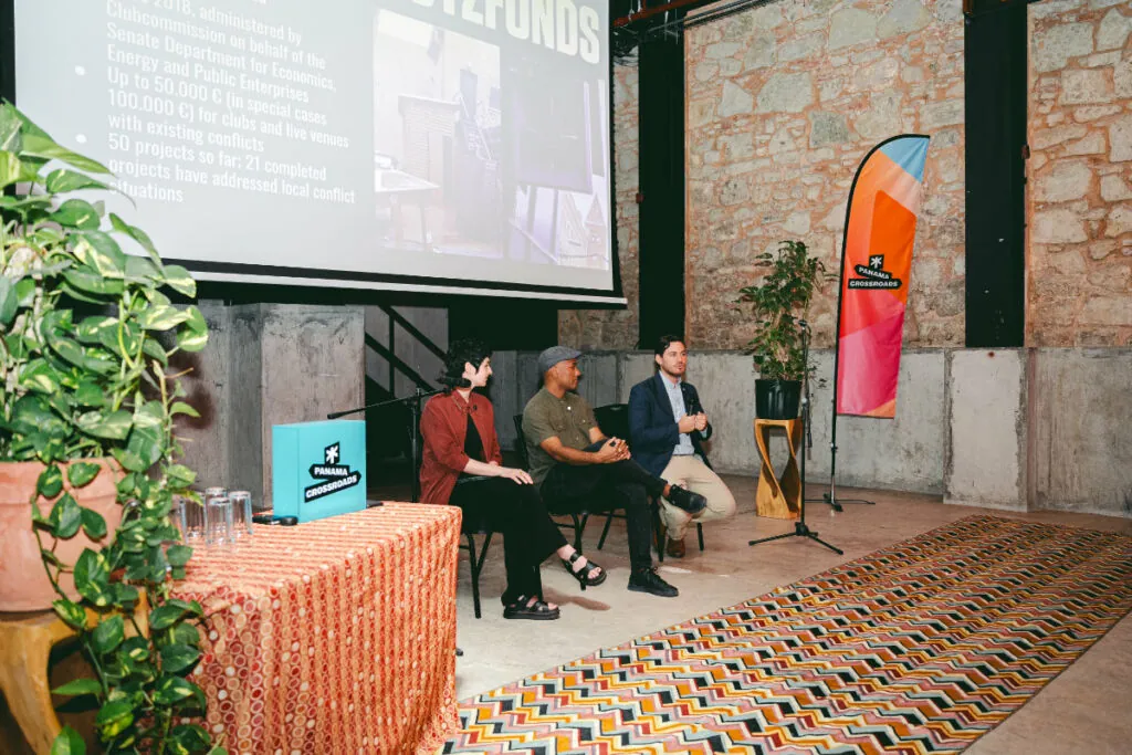 Conversatorio en Panama Crossroads 2025
